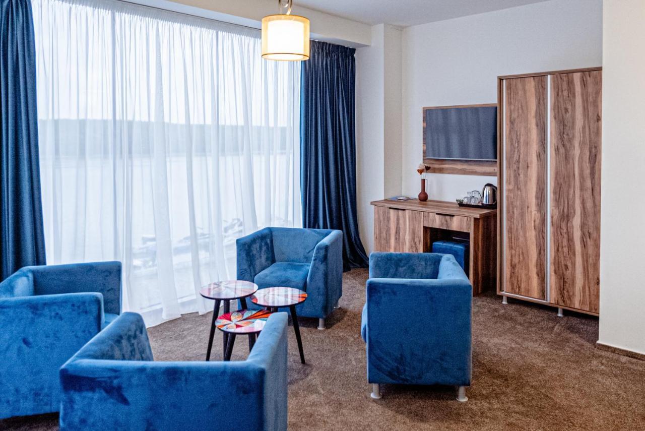 Raay Hotel Brăila Екстериор снимка