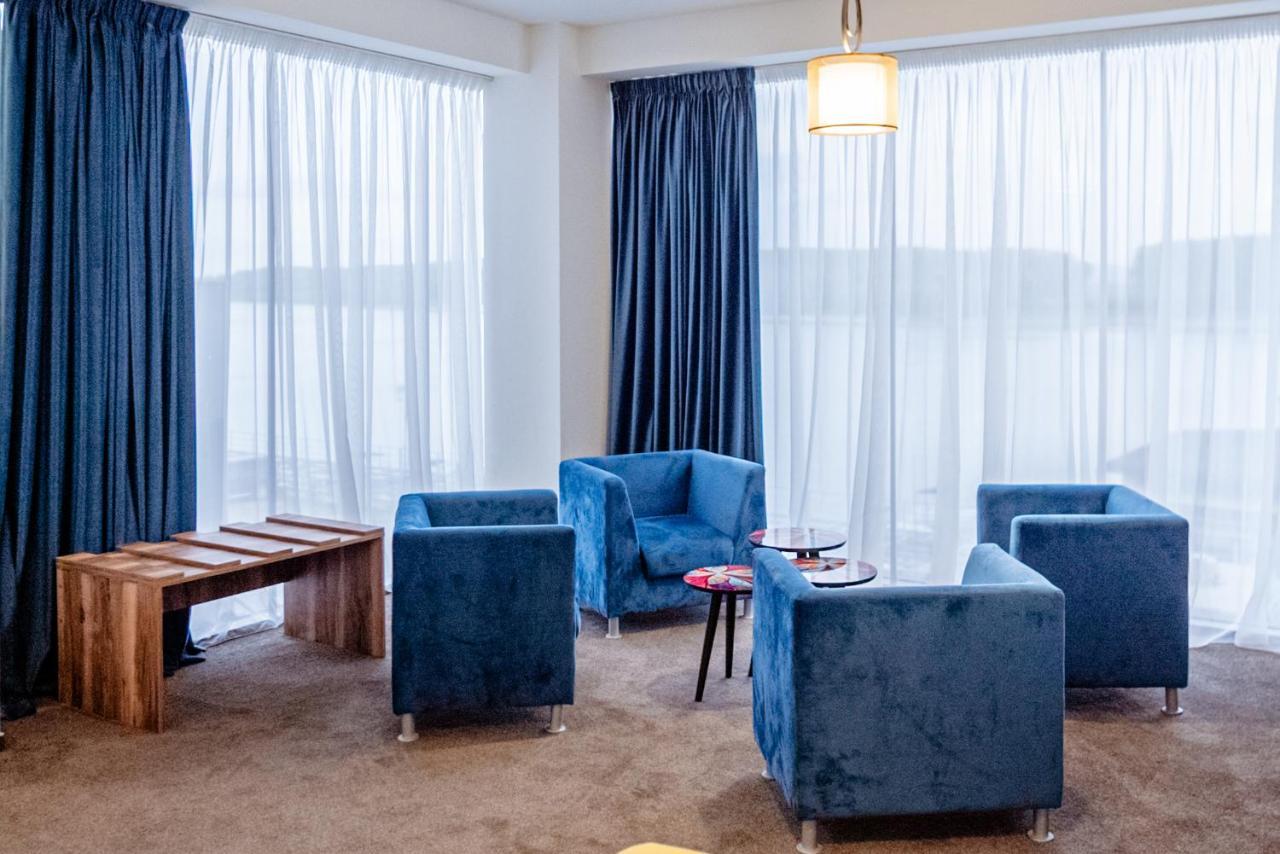 Raay Hotel Brăila Екстериор снимка