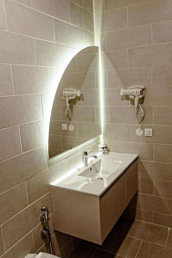 Raay Hotel Brăila Екстериор снимка