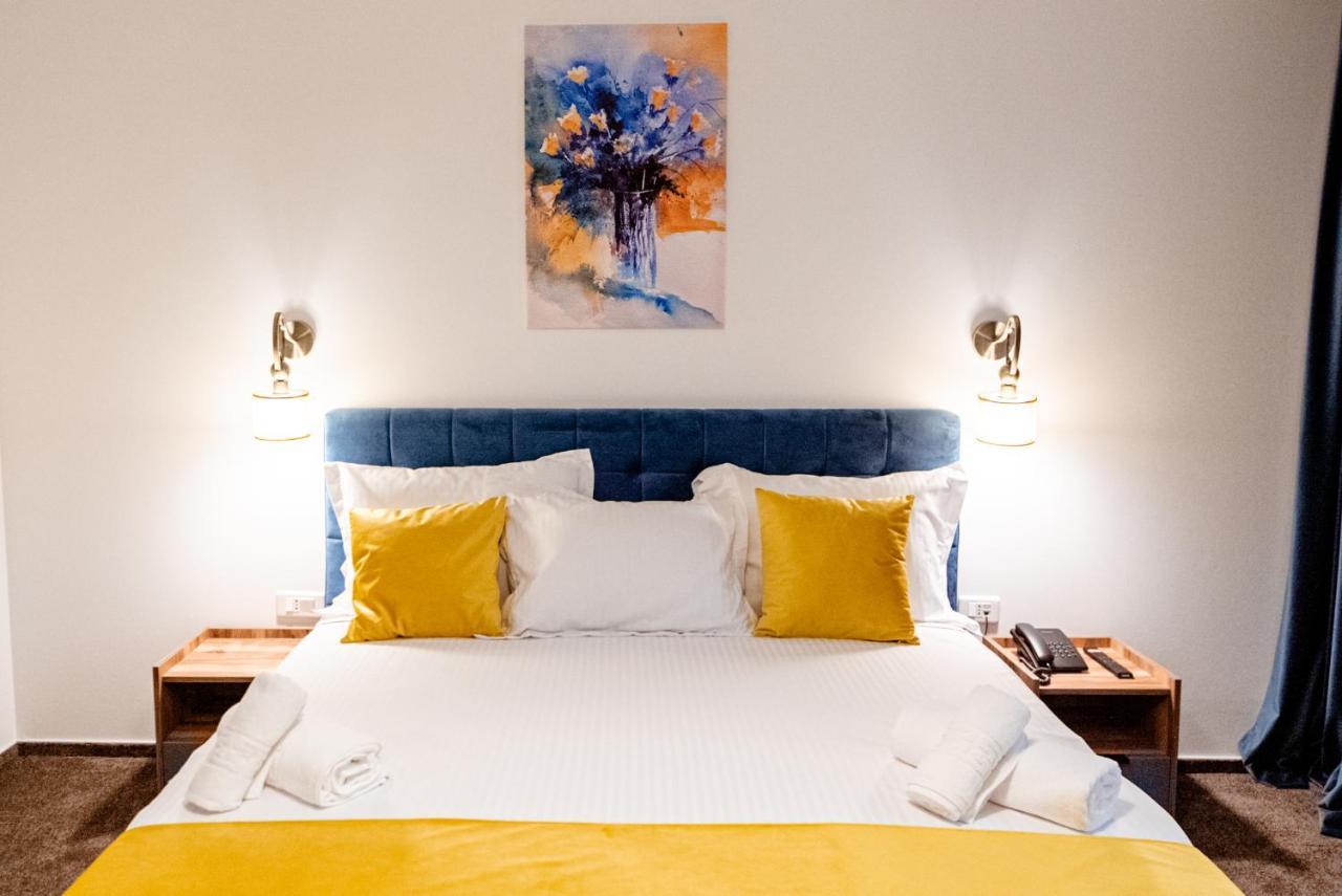 Raay Hotel Brăila Екстериор снимка