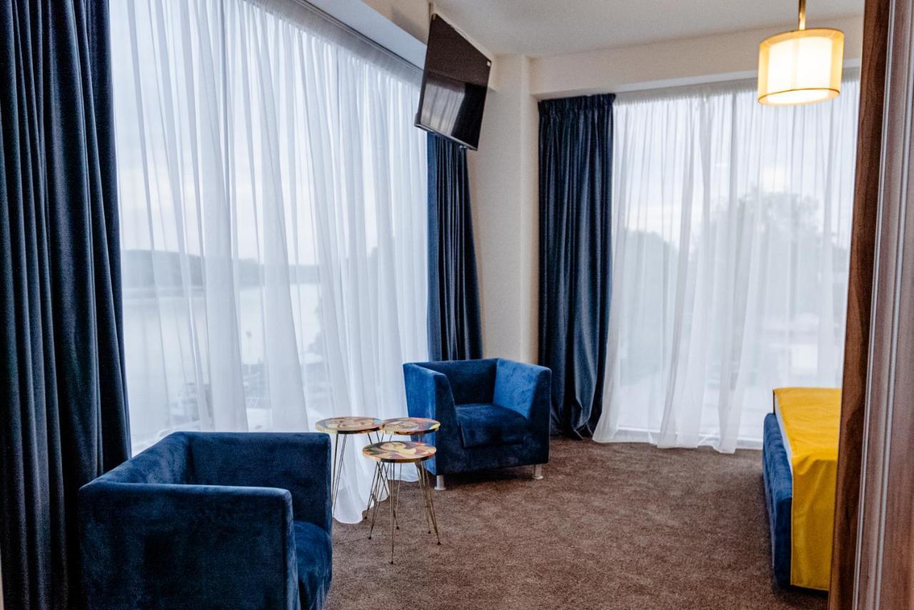 Raay Hotel Brăila Екстериор снимка