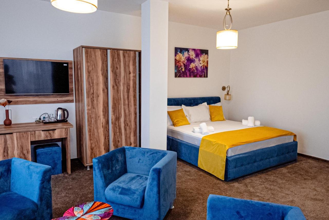 Raay Hotel Brăila Екстериор снимка