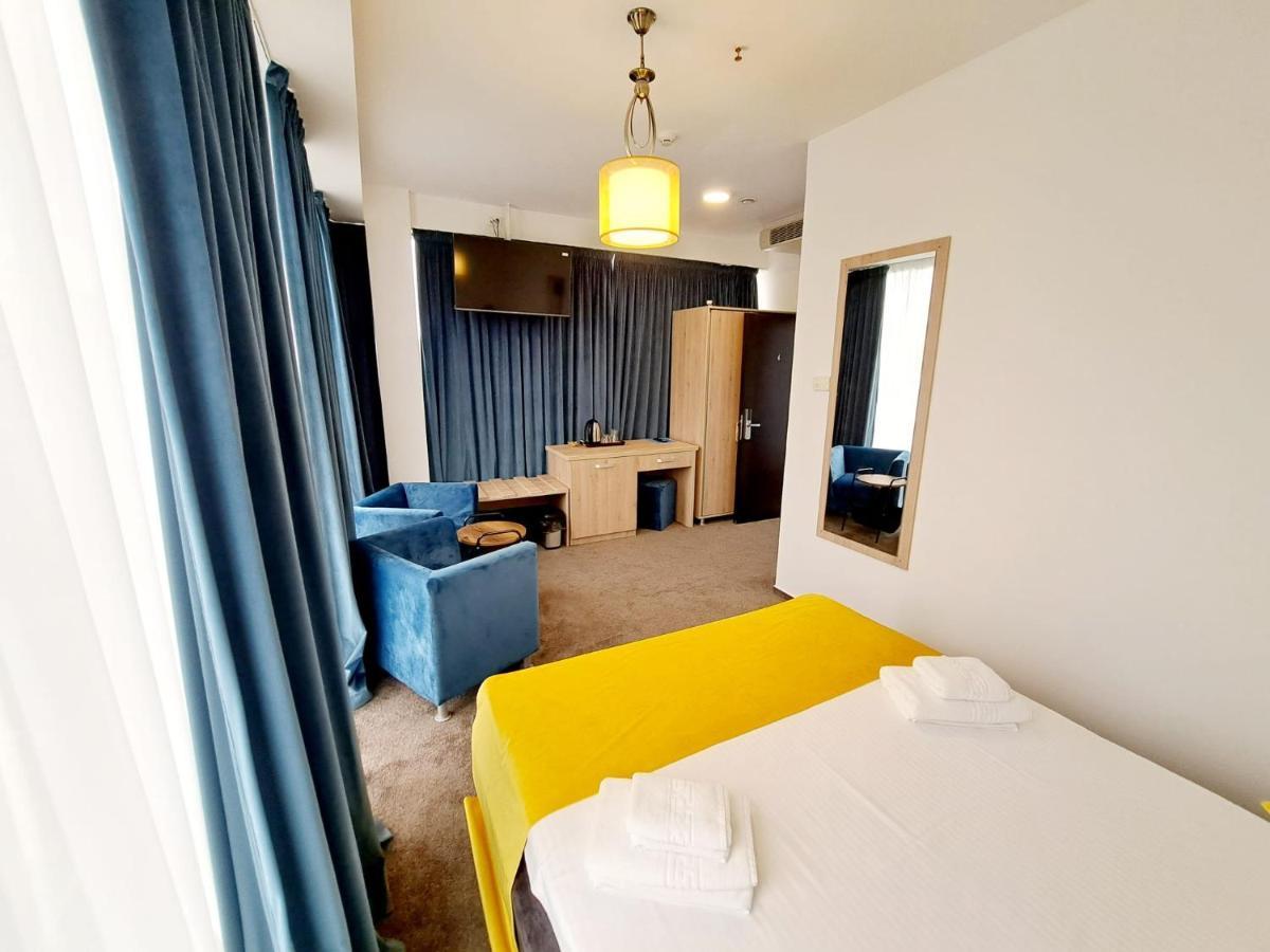 Raay Hotel Brăila Екстериор снимка