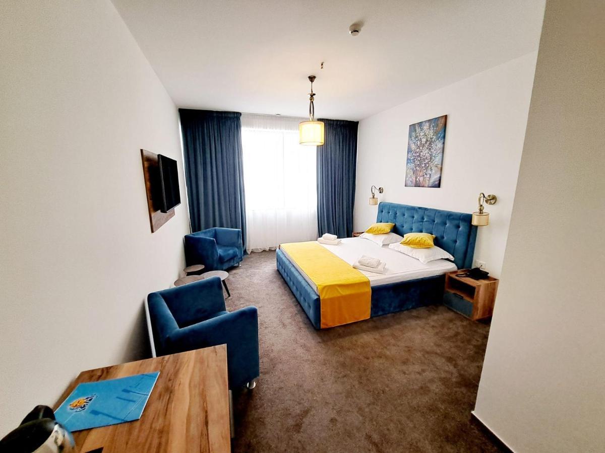 Raay Hotel Brăila Екстериор снимка