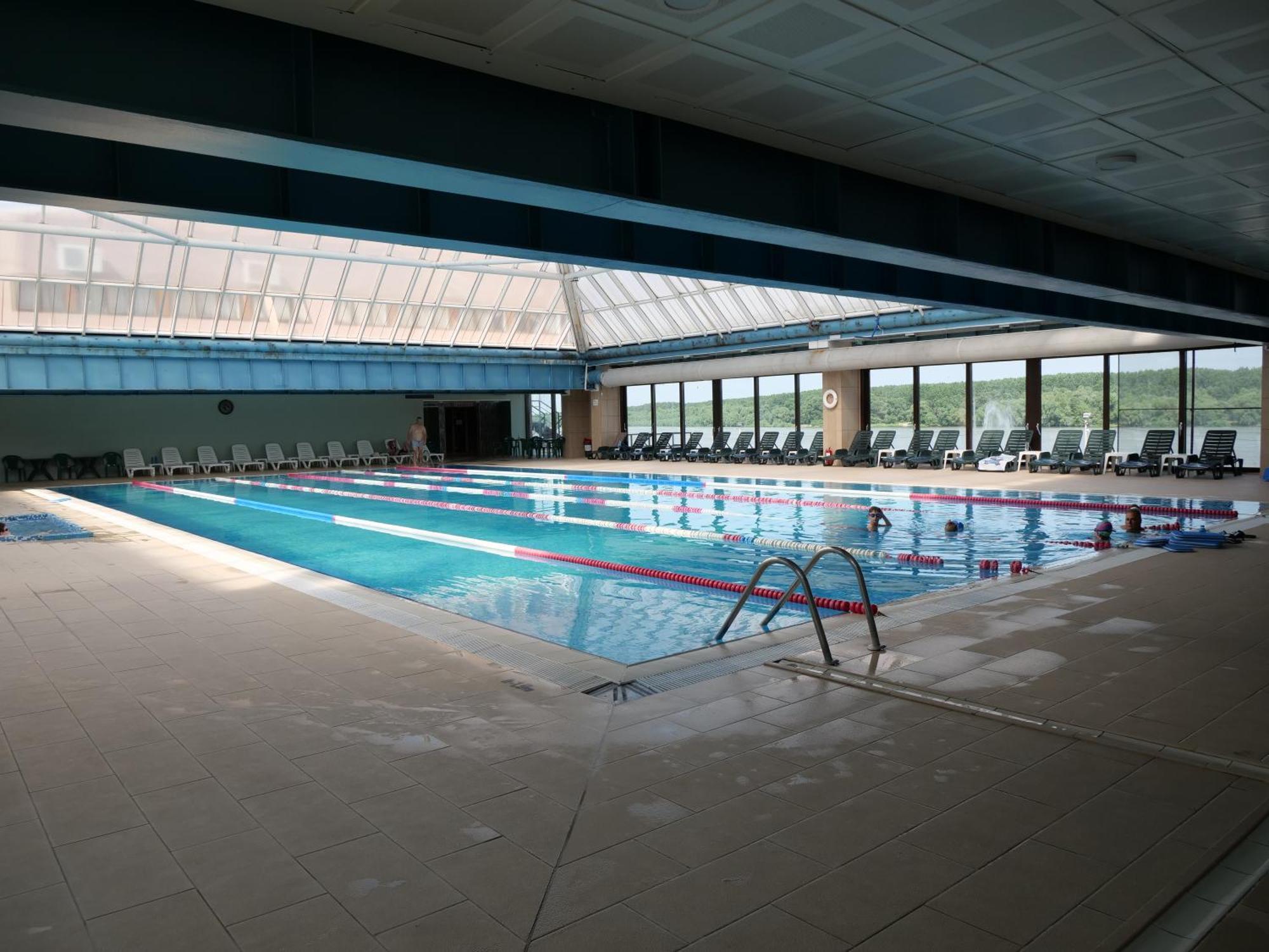 Raay Hotel Brăila Екстериор снимка
